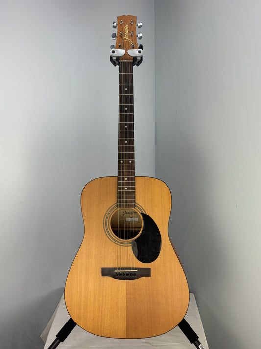 Jasmine S-35 Dreadnought Acoustic Guitar in Great Condition